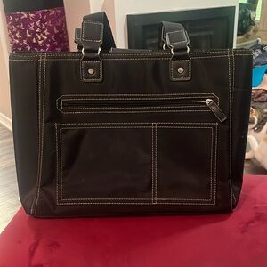 Black multi-pocket large black handbag purse with ample storage like new